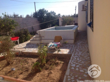 L 112 -                            Sale
                           Villa avec piscine Djerba